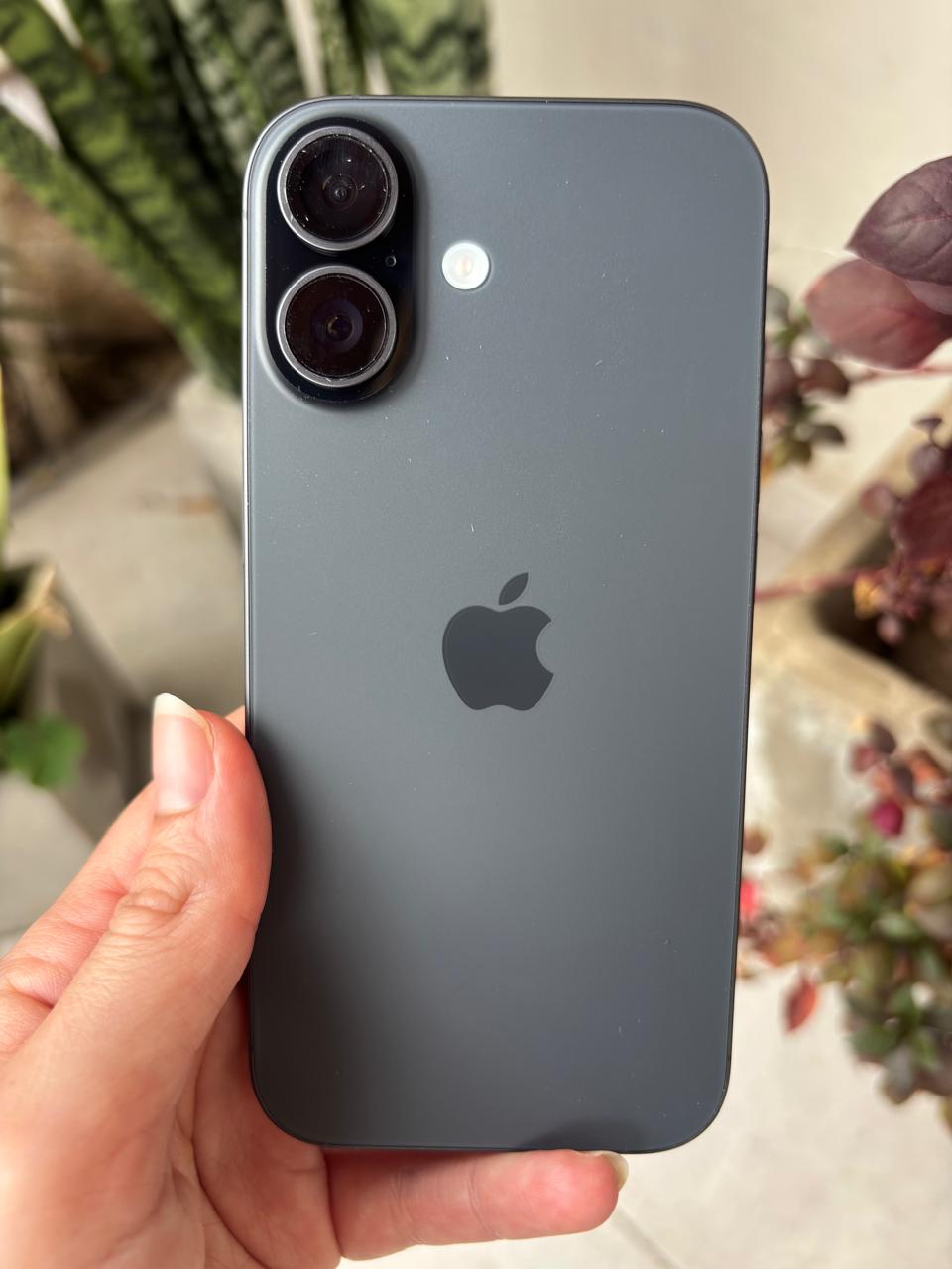 IPHONE 17